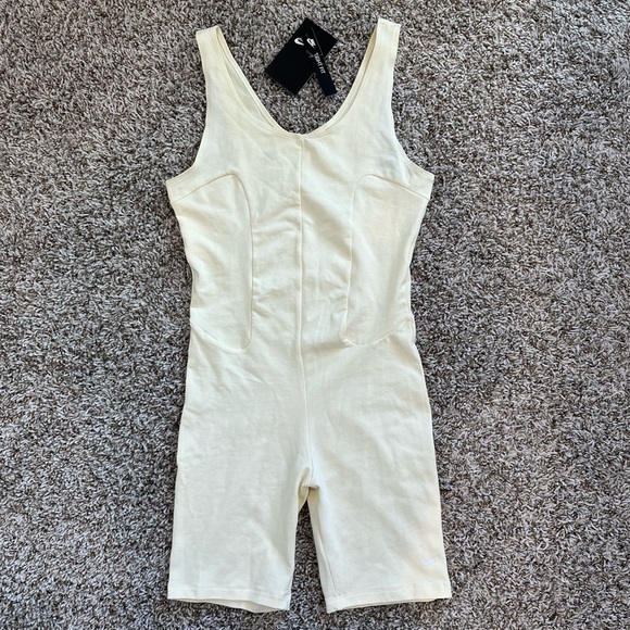 Nike Sportswear Icon Clash Romper Bodysuit - Picture 4 of 10